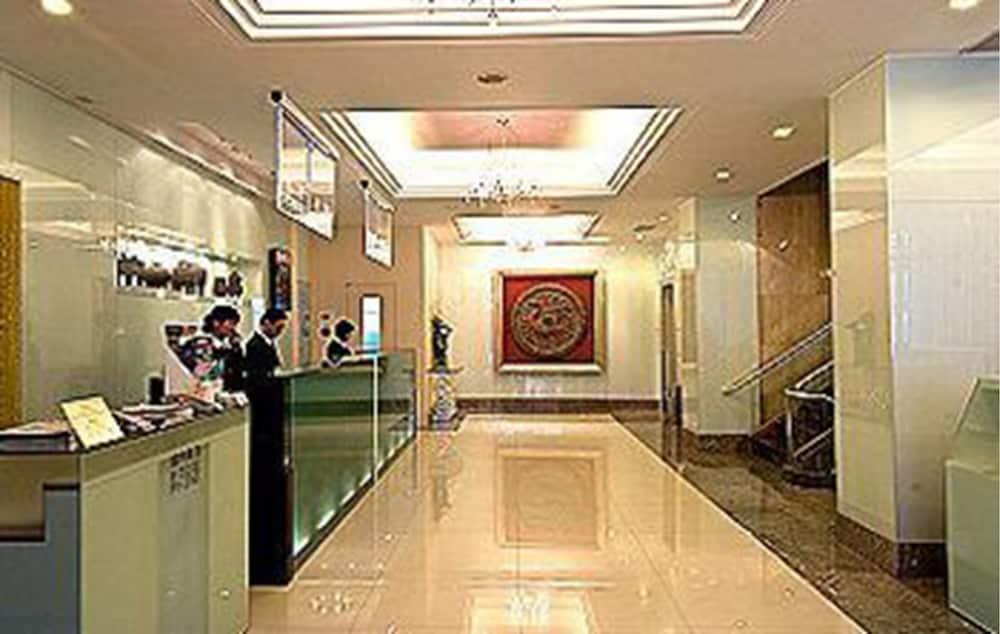 First Hotel Taipei Bagian luar foto